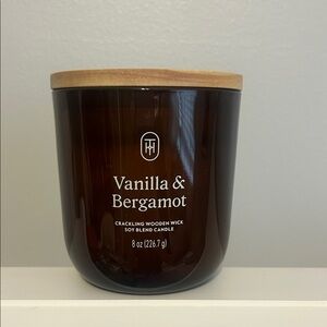 Threshold Vanilla & Bergamot Candle - Brown